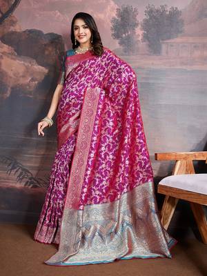 banarasi silk blend saree with intricate jaal pattern 3