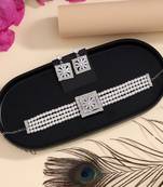 White color choker stone necklace set