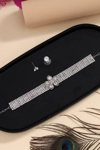 White color choker stone necklace set