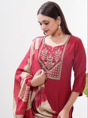 Red sequence embroidery silk salwar kameez suit 3