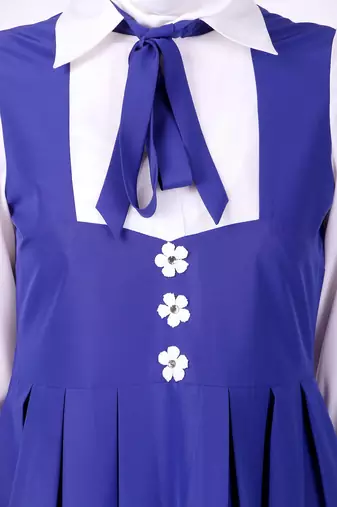Collared white and royal blue flared abaya