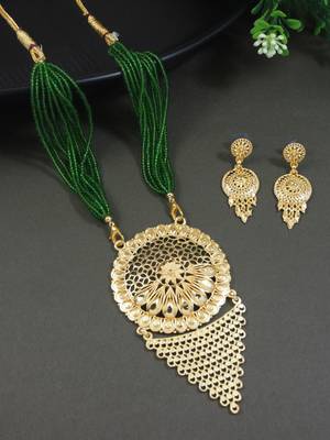 traditional green beads necklace set  1