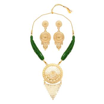 traditional green beads necklace set  3