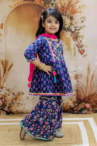 Buti-Jaal Kurti Sharara Set