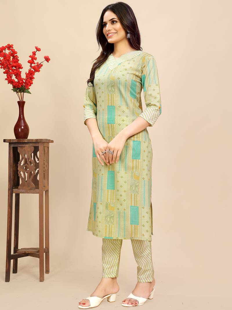 Green Cotton blend straight printed daily wear casual kurta & pant set