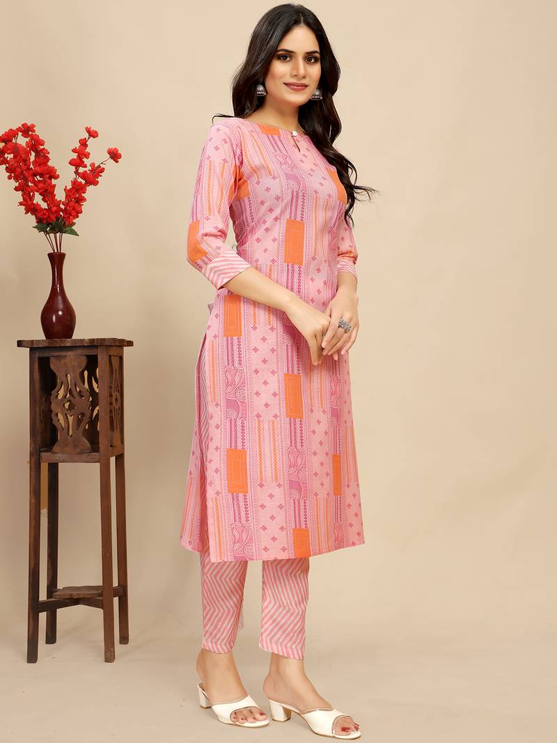 Peach Cotton blend straight printed daily wear casual kurta & pant set