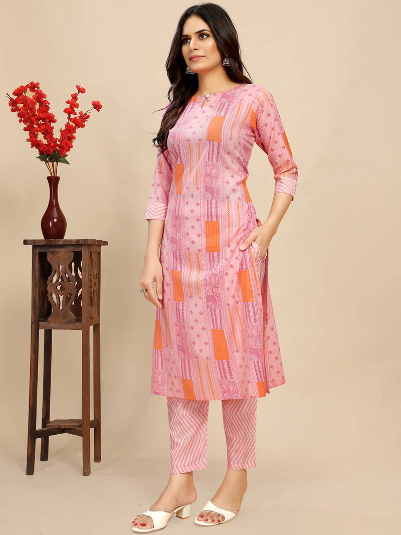 Peach Cotton blend straight printed daily wear casual kurta & pant set