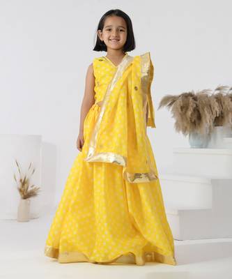 Yellow printed chanderi girls lehengas set 1