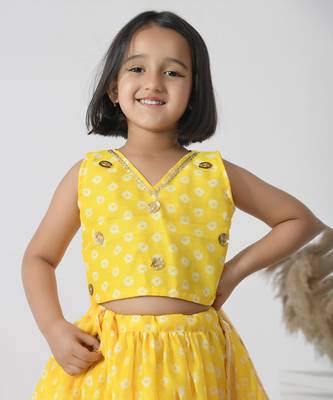 Yellow printed chanderi girls lehengas set 4