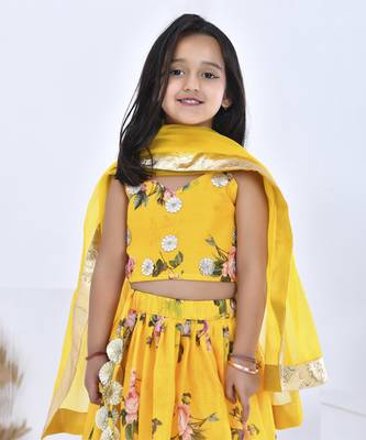 Yellow printed chanderi girls lehengas set 4