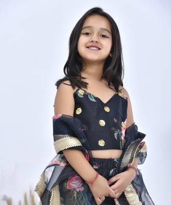 Black printed chanderi girls lehengas set 5