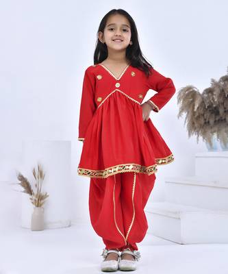Red embroidered chanderi girls kurti set 2