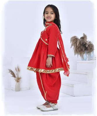 Red embroidered chanderi girls kurti set 3