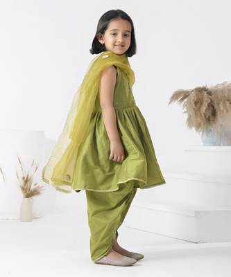 Green embroidered taffeta girls kurti set 3