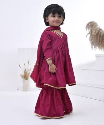 Pink embroidered crepe girls sharara set 4