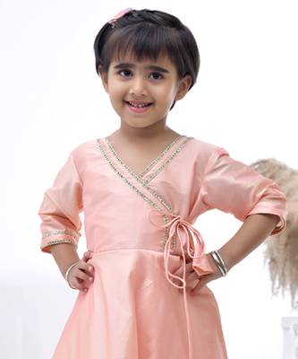 Pink embroidered taffeta girls kurti set 5