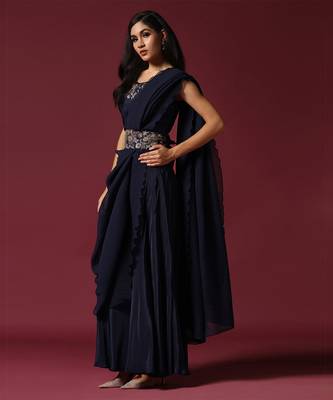 Navy blue pre drape saree with belt 1