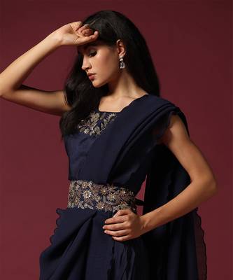 Navy blue pre drape saree with belt 5