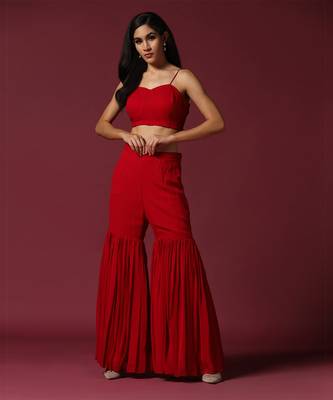 Red gharara set with flared top 2