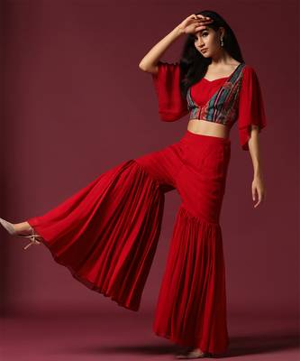 Red gharara set with flared top 5