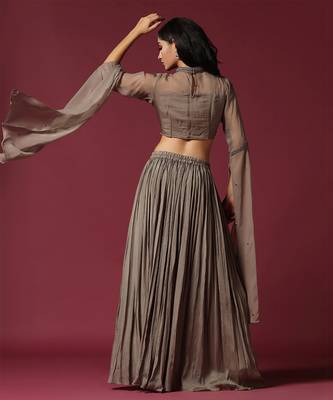 Grey hand embroidered skirt set 3
