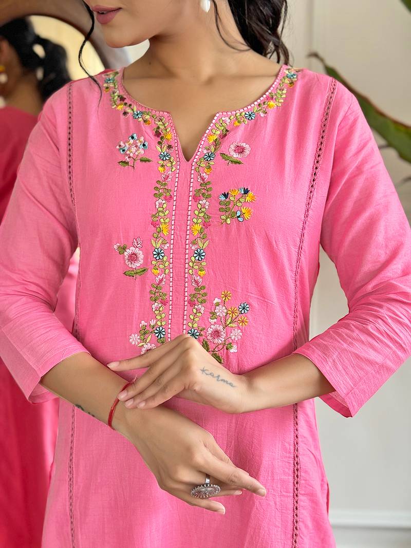 Pink Thread Work Viscose Fabric Straight Kurta, Pant and Dupatta Set