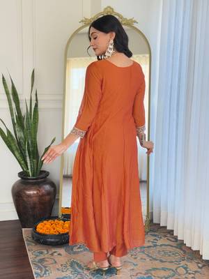 Embroidered Vichitra Silk Straight Kurta Pant and Dupatta Set 2