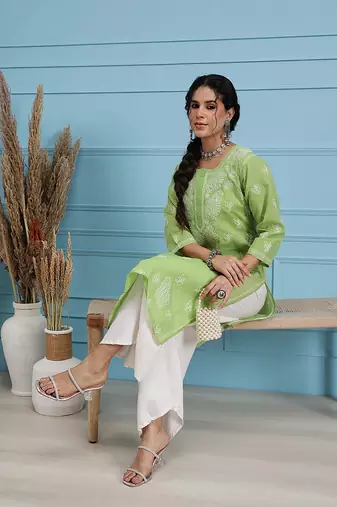 Hand Embroidered Green Cotton Lucknowi Chikan Women Kurta