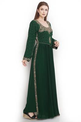 Paisely Embroidered Arabian Kaftan 2