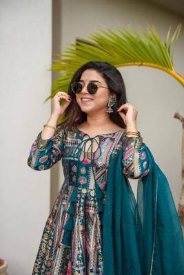 Blue anarkali suit with dupatta 2