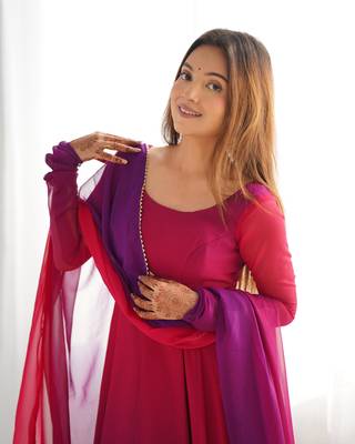 Glamorous Ombre Anarkali Set - Twirl in Style!  7