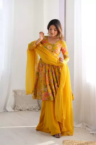 Festive Bloom Kediyakurta Palazzo Set - Effortless Elegance! 