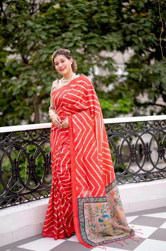 Women's red tussar silk leheriya print with zari border saree with blouse