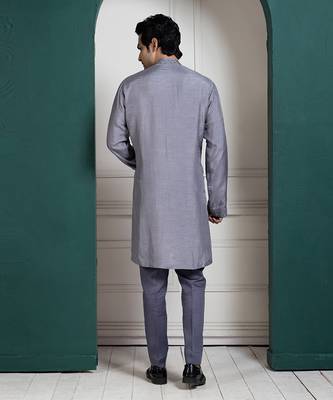 Silver intricate embroidered kurta set 3