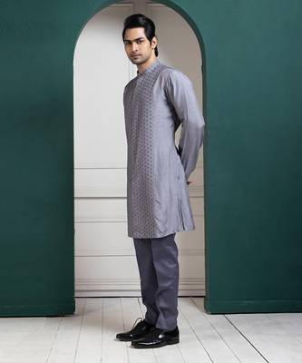Silver intricate embroidered kurta set 4