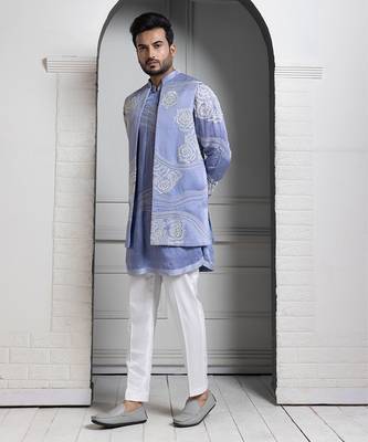Azure bloom embroidered nehru 4