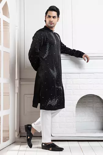 Onyx embroidered kurta set ensemble