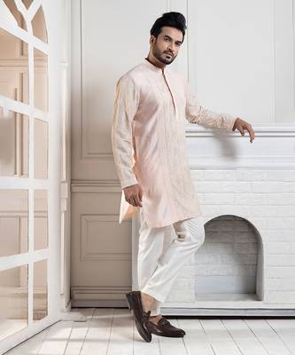 Heritage blush embroidered kurta set 4