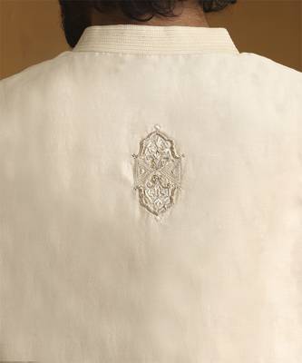 Offwhite hand embroidered chanderi kurta set with tissue nehru jacket set 2