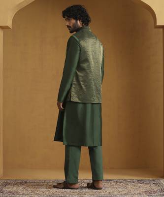 Green chanderi kurta set with tissue nehru jacket set 4