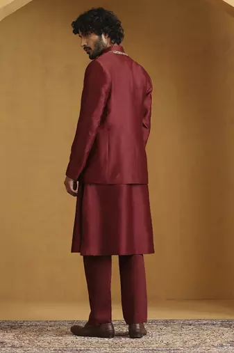 Maroon chanderi kurta set with chanderi silk bandhgala nehru jacket set