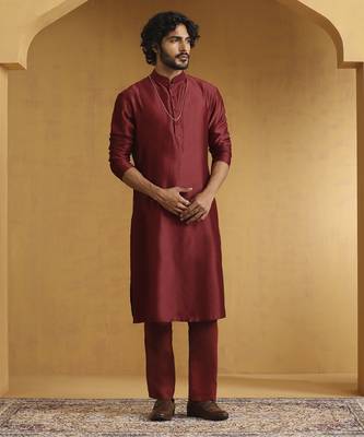 Maroon chanderi kurta set with chanderi silk bandhgala nehru jacket set 5