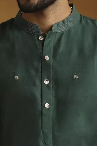 Green hand embroidered booti chiniya silk kurta set
