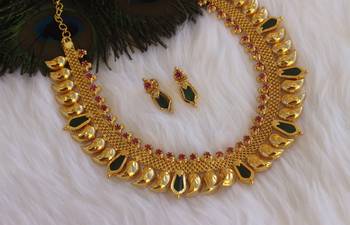 Nagapadam kerala style palakka choker necklace set 2