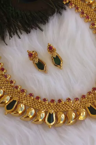 Nagapadam kerala style palakka choker necklace set