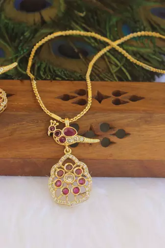 Matte finish peacock necklace set