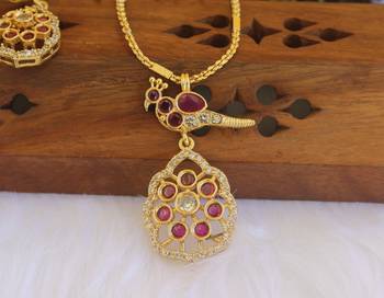 Matte finish peacock necklace set 3