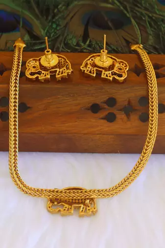 Matte finish elephant choker necklace set