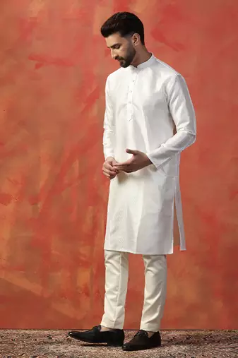Men white embroidery kurta