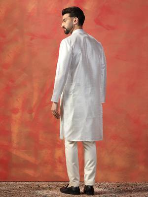 Men white embroidery kurta 4